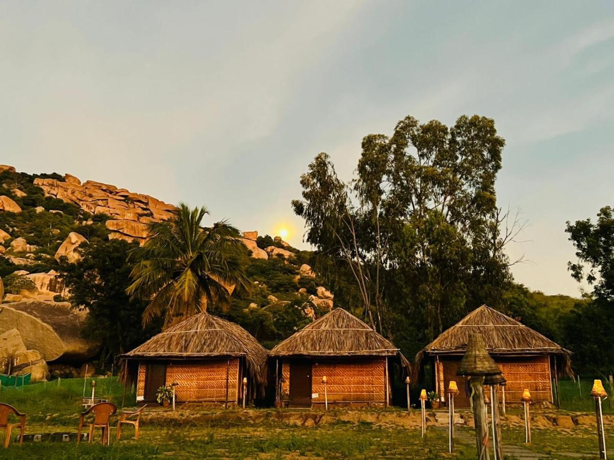 Banana Tree Home Stay Hampi Zewnętrze zdjęcie