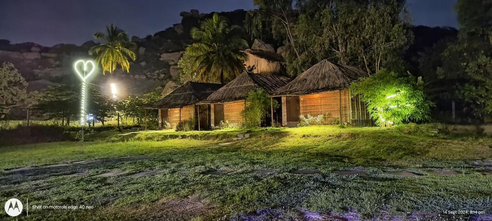 Banana Tree Home Stay Hampi Zewnętrze zdjęcie
