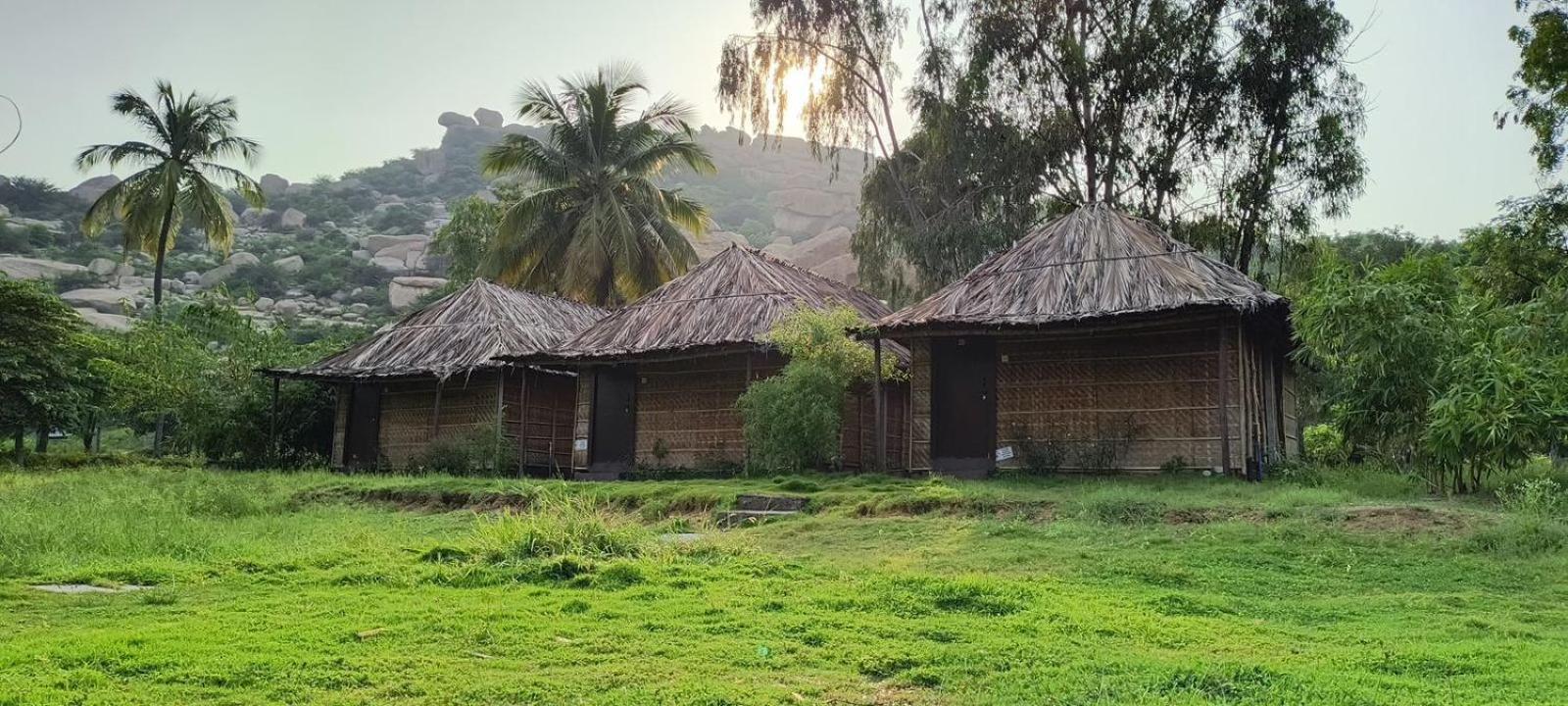 Banana Tree Home Stay Hampi Zewnętrze zdjęcie