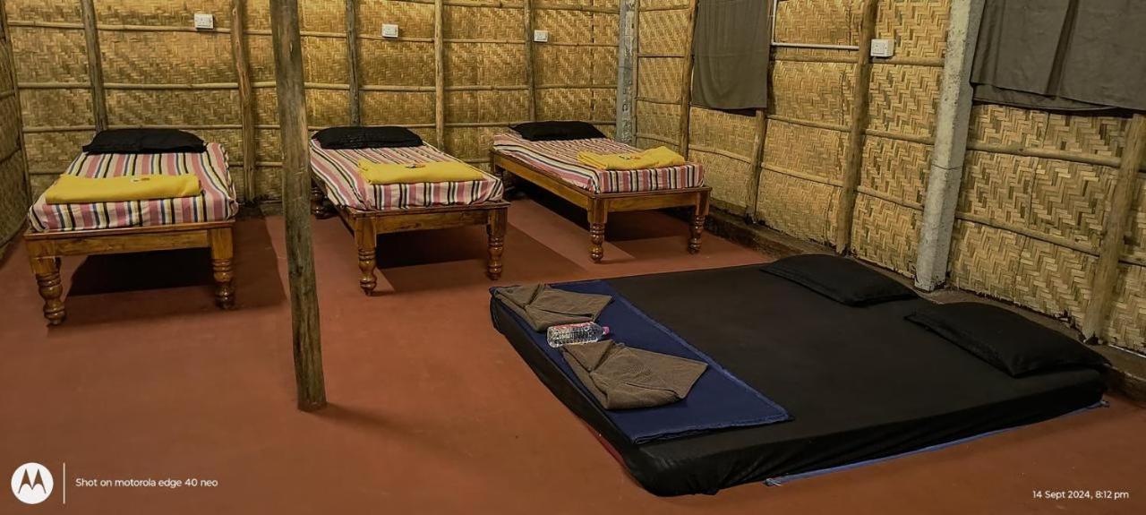 Banana Tree Home Stay Hampi Zewnętrze zdjęcie