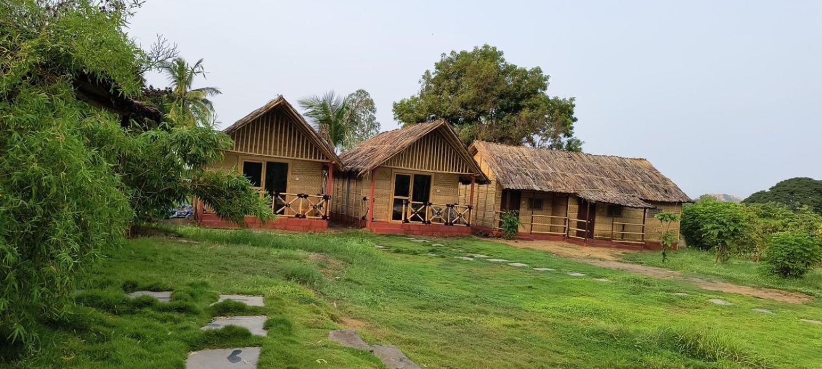 Banana Tree Home Stay Hampi Zewnętrze zdjęcie